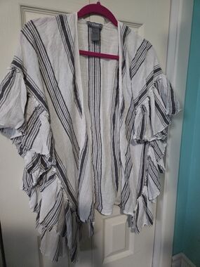Striped Ruffle Open-Front Cardigan - White & Black
